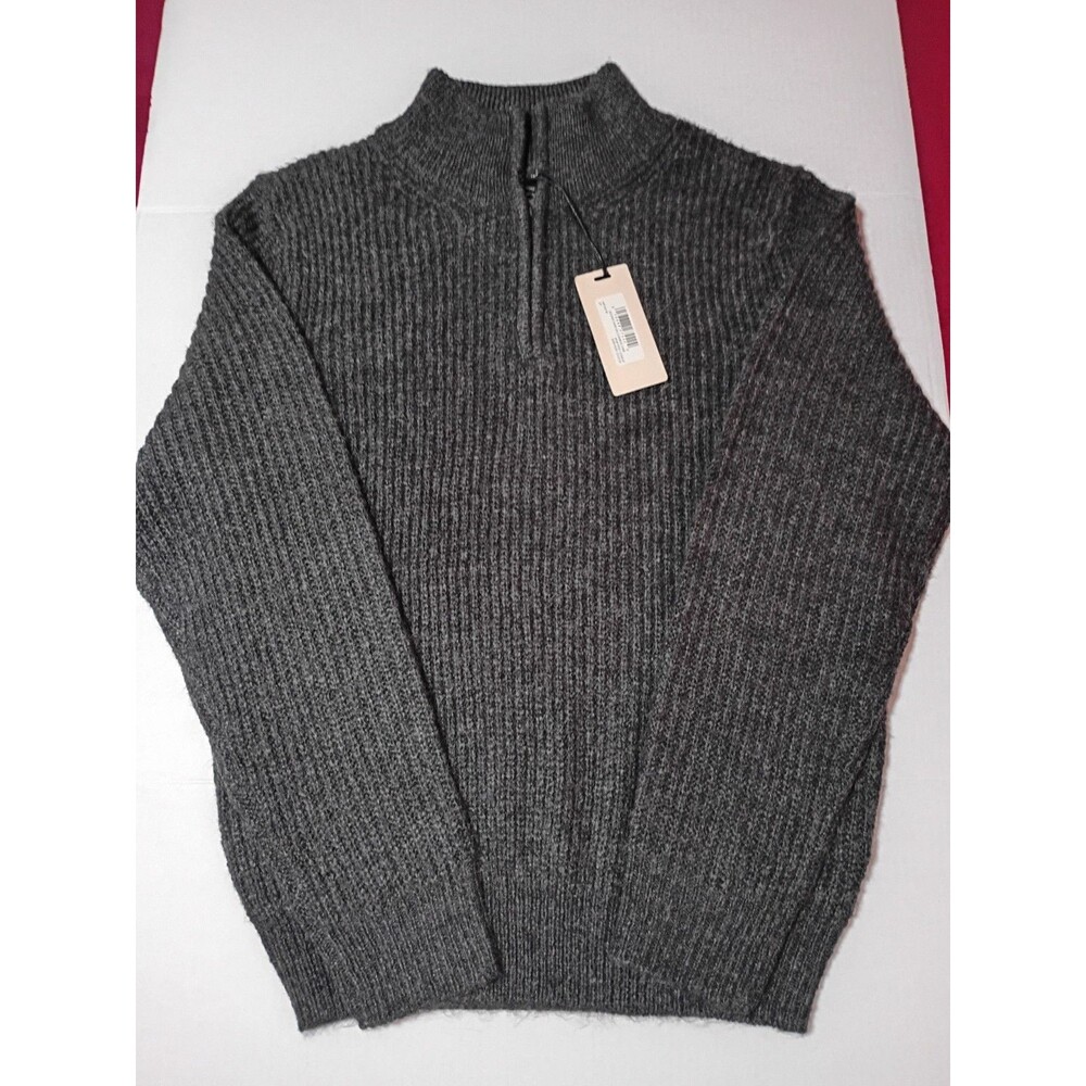Sweater    Silver Jeans Co. Men's Ribbed Size S.      #0142